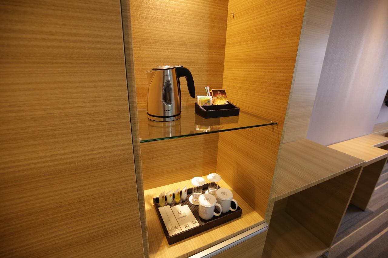 Honors Hotel Hwaseong Bagian luar foto