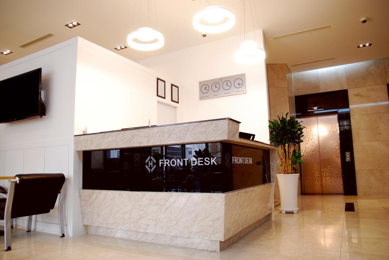 Honors Hotel Hwaseong Bagian luar foto